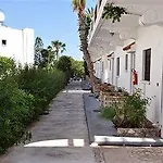 Lysithea Otel 2*