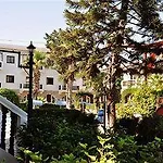 Lysithea Otel Larnaca