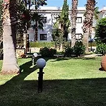 Lysithea Otel
