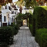 Lysithea Otel