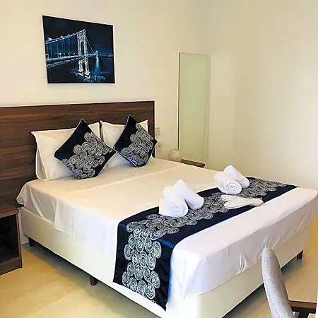 Hotel Lysithea