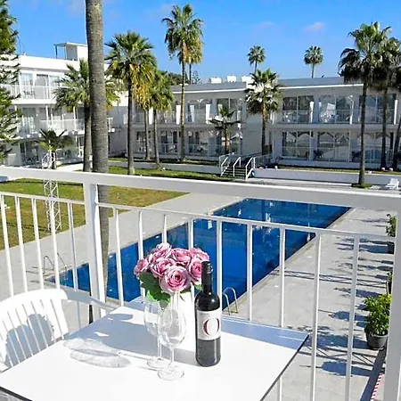 Lysithea Hotel 2*