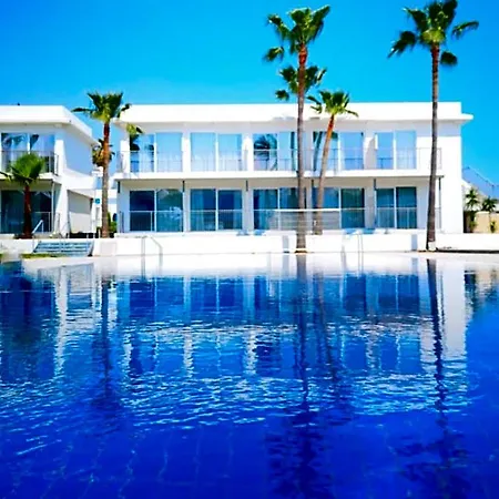 Lysithea Hotel 2*