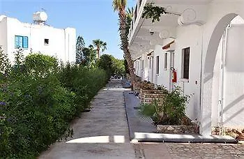 Lysithea Otel 2*