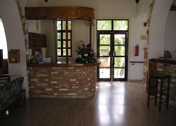 Szálloda Lysithea 2*